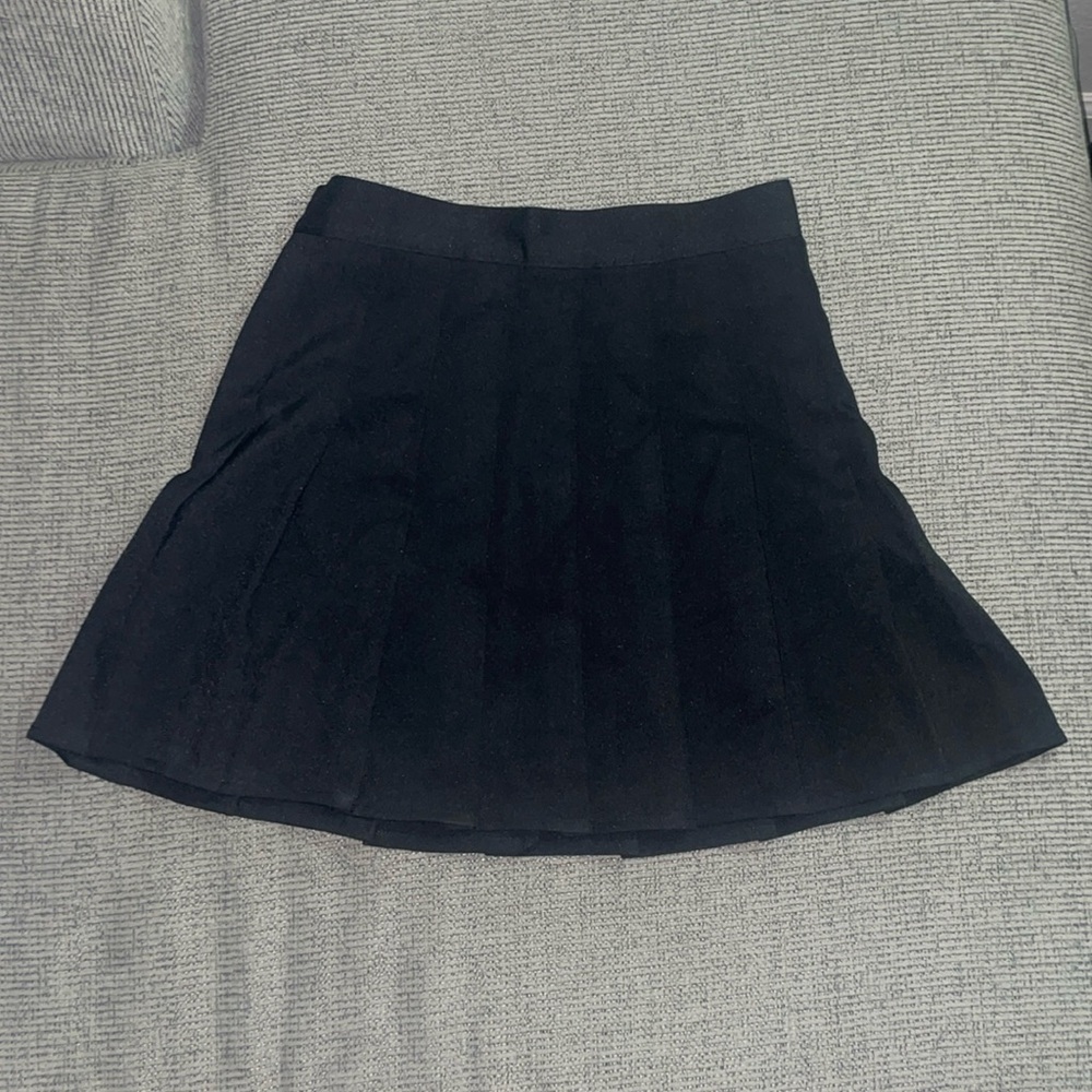 Black skirt